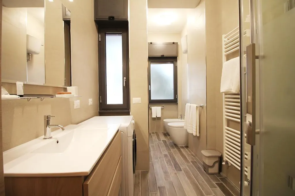 Eur Bright Spacious Terraced Apartment With Private Parking Only For Small Cars Rome 0*,  Italy