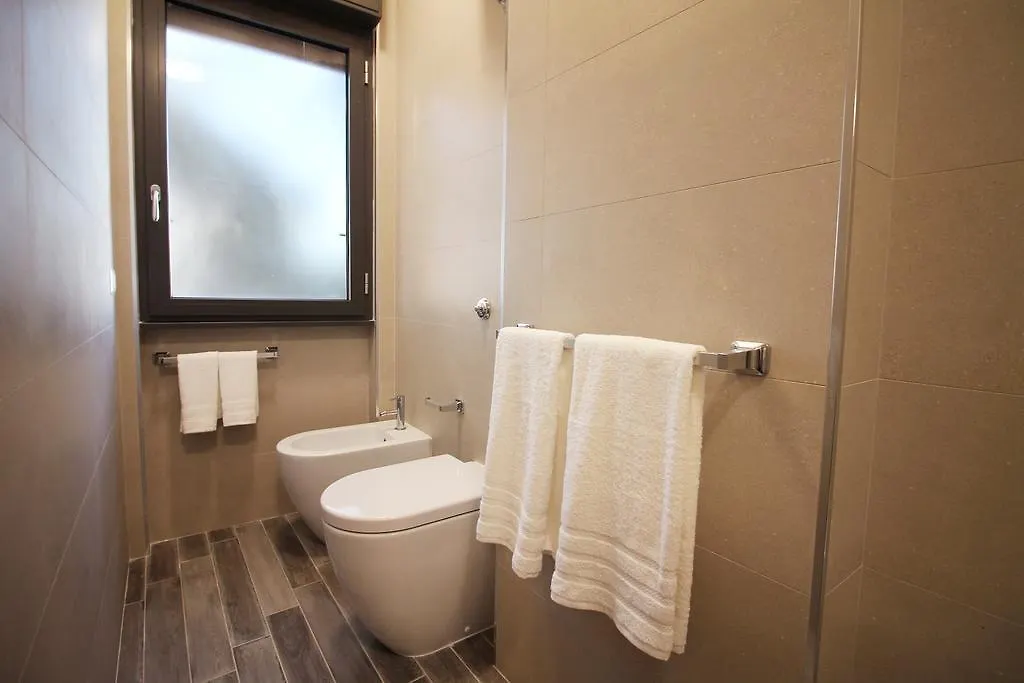 Eur Bright Spacious Terraced Apartment With Private Parking Only For Small Cars Rome