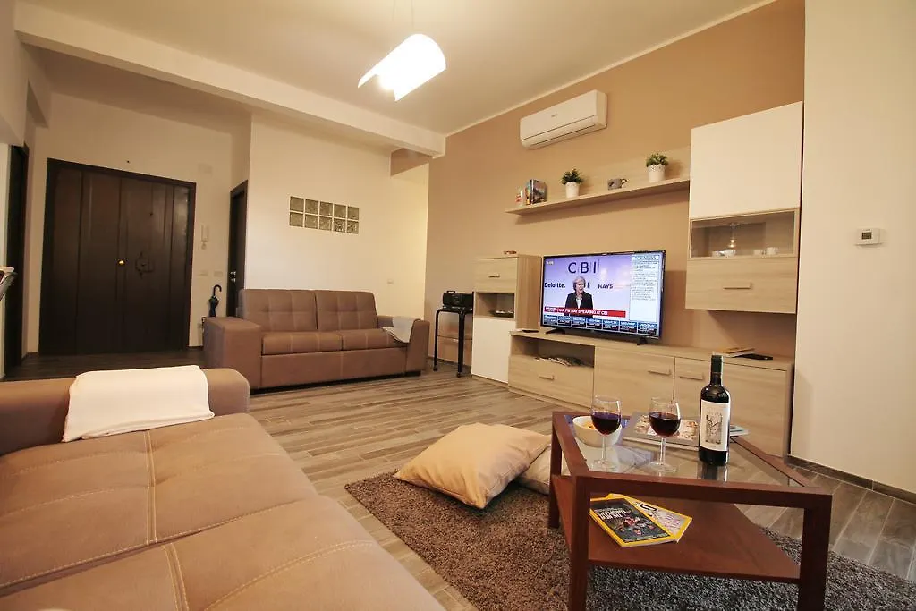 Eur Bright Spacious Terraced Apartment With Private Parking Only For Small Cars Rome 0*,  Italy